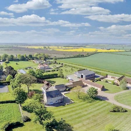 Charming Hen Cottage Countryside Retreat Lincoln Newball Εξωτερικό φωτογραφία