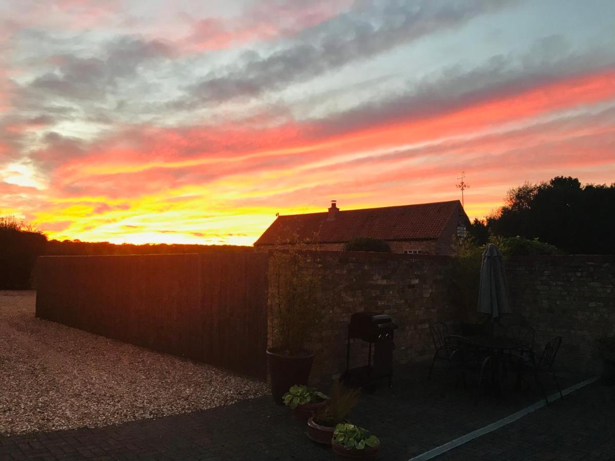 Charming Hen Cottage Countryside Retreat Lincoln Newball Εξωτερικό φωτογραφία