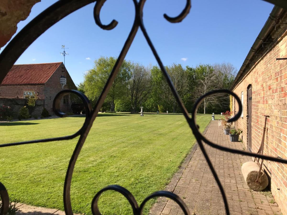 Charming Hen Cottage Countryside Retreat Lincoln Newball Εξωτερικό φωτογραφία
