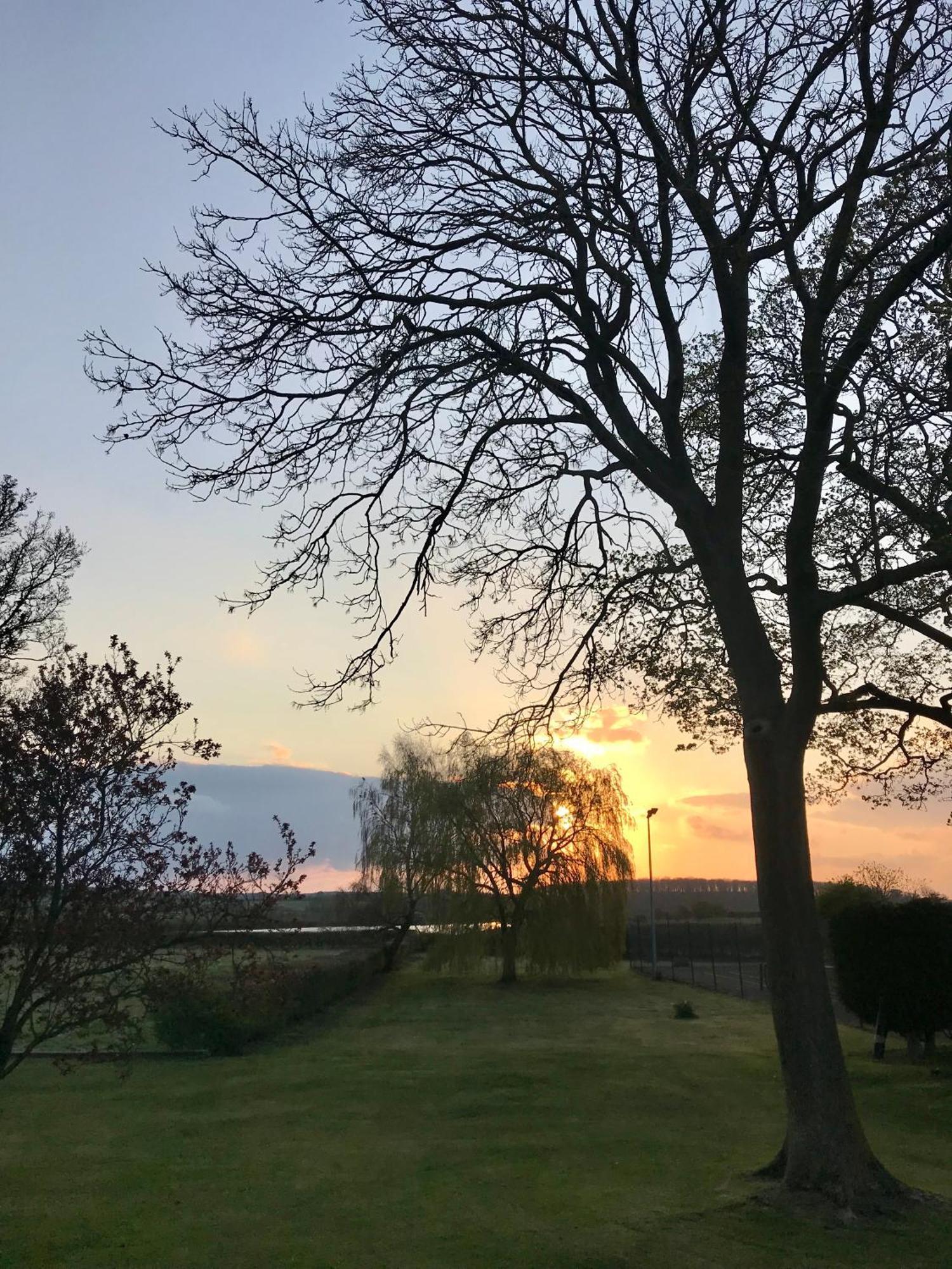 Charming Hen Cottage Countryside Retreat Lincoln Newball Εξωτερικό φωτογραφία