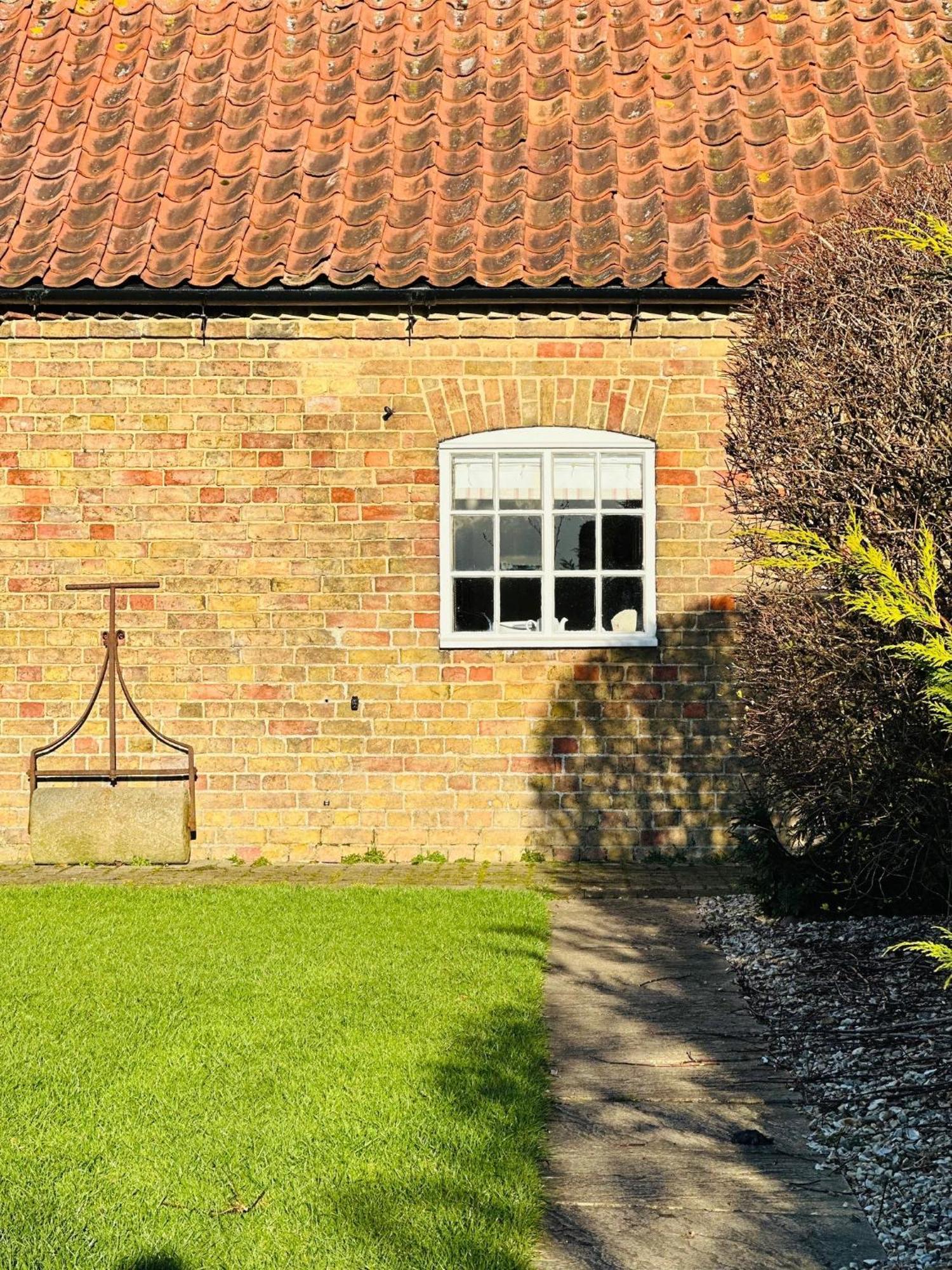 Charming Hen Cottage Countryside Retreat Lincoln Newball Εξωτερικό φωτογραφία